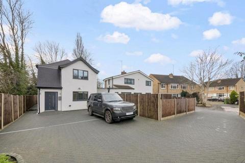 3 bedroom detached house for sale, Sheepcote Gardens, Denham, UB9