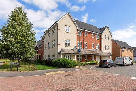 2 bedroom ground floor flat for sale, Draper Close, Andover