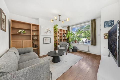 3 bedroom terraced house to rent, Friday Hill West, London E4