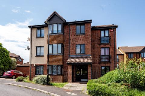 1 bedroom flat for sale, Gables Close, Lee, London, SE12