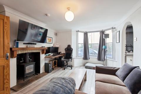 2 bedroom flat for sale, Sun Street, Biggleswade, Bedfordshire, SG18