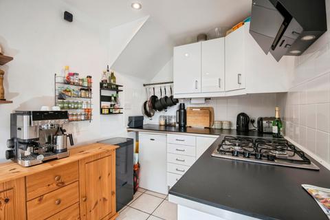 2 bedroom flat for sale, Sun Street, Biggleswade, Bedfordshire, SG18