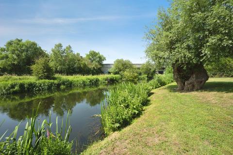 2 bedroom detached house for sale, Folly Park, High Street, Clapham, Bedford, MK41