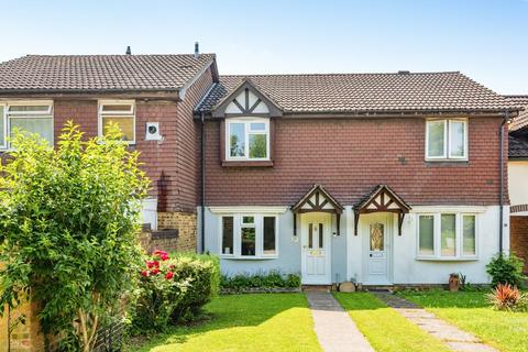 3 bedroom terraced house for sale, Strathmore Close, Carterton