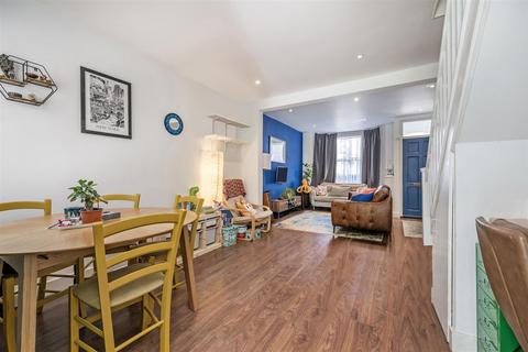 2 bedroom terraced house for sale, Belmont Road, Harrow