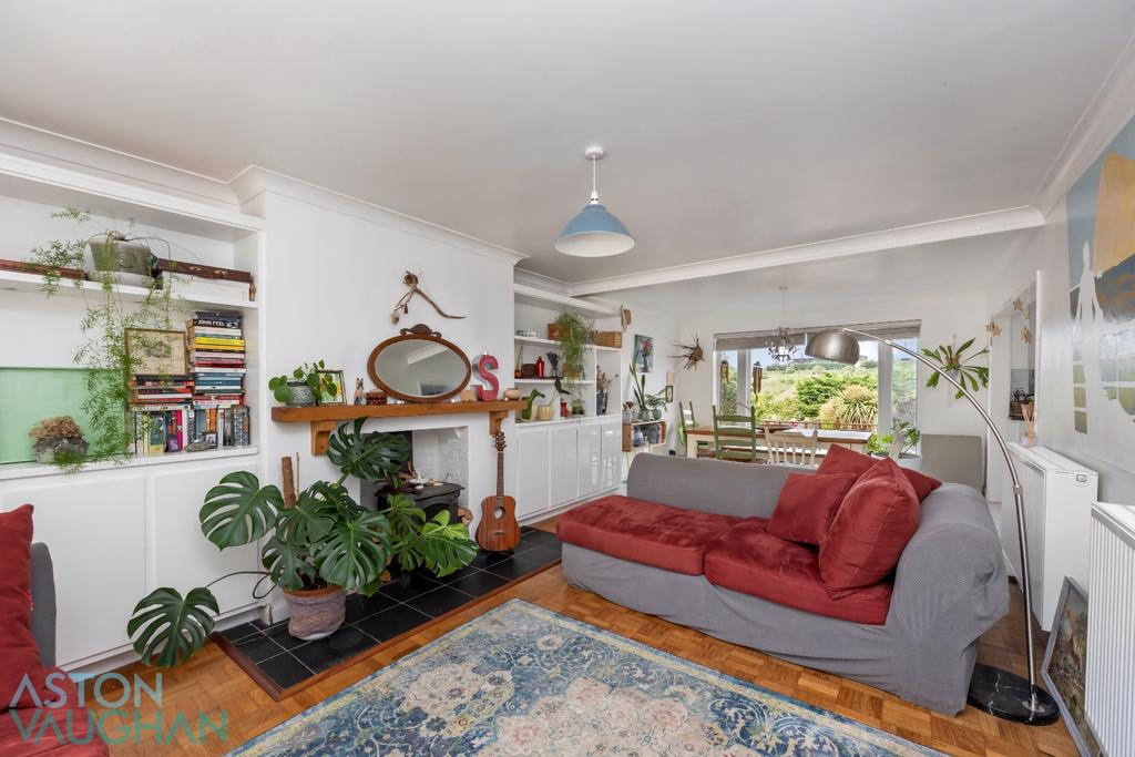 House in Brighton, Whitehawk - View 4