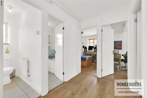 2 bedroom apartment for sale, Rusell House, London, E14