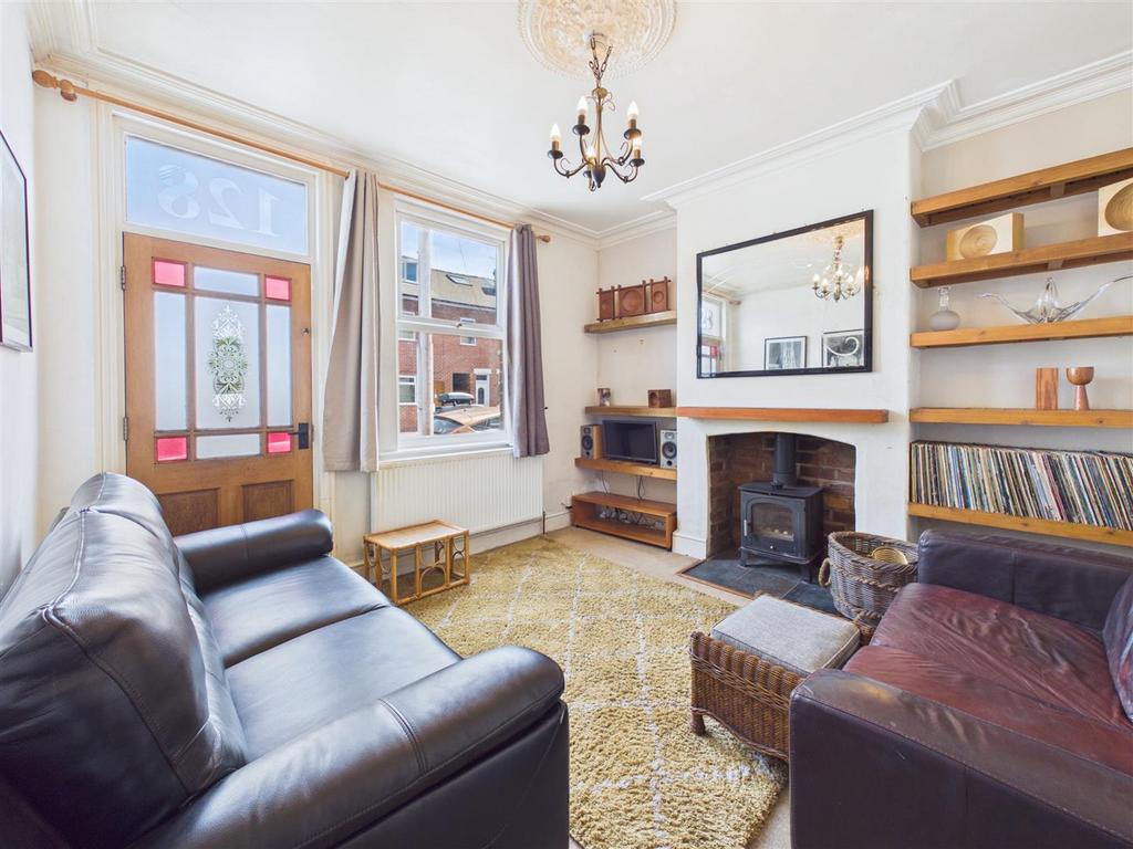 House in Sheffield, Heeley Bottom, Meersbrook - View 2