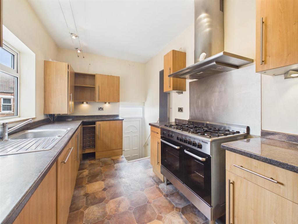 Kitchen 3.jpg