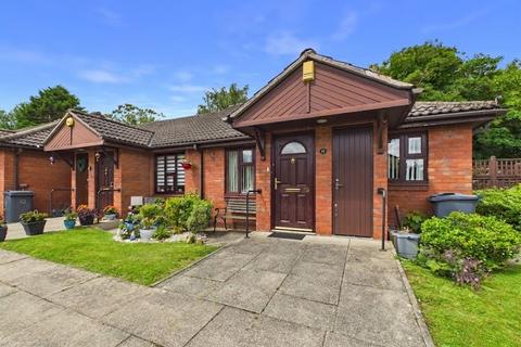2 bedroom semi-detached bungalow for sale, Ormond Avenue, Westhead, L40