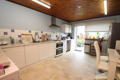 3 bedroom townhouse to rent, Edzell Street, Glasgow, G14