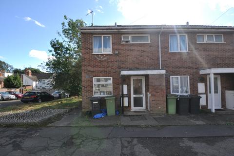 3 bedroom property to rent, Winstanley Road, Wellingborough, NN8