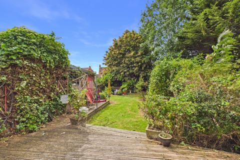 3 bedroom semi-detached house for sale, Allderidge Avenue, Hull HU5