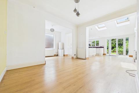 3 bedroom semi-detached house for sale, Allderidge Avenue, Hull HU5
