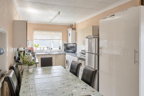 2 bedroom detached bungalow for sale, Lovell Avenue, Oldland Common, Bristol