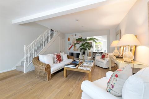 Knowsley Road, London, SW11