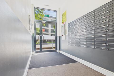 1 bedroom serviced apartment to rent, Electra House, Swindon SN1