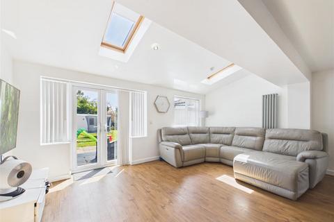 3 bedroom semi-detached house for sale, Shirley Road, Walsgrave, Coventry *Extended*