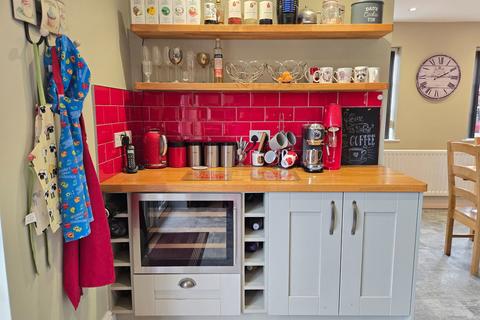 4 bedroom detached house for sale, Sea Road, Chapel St. Leonards, Skegness, PE24 5RX