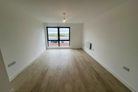 1 bedroom penthouse to rent, Armstrong House, Fletton Quays, Peterborough
