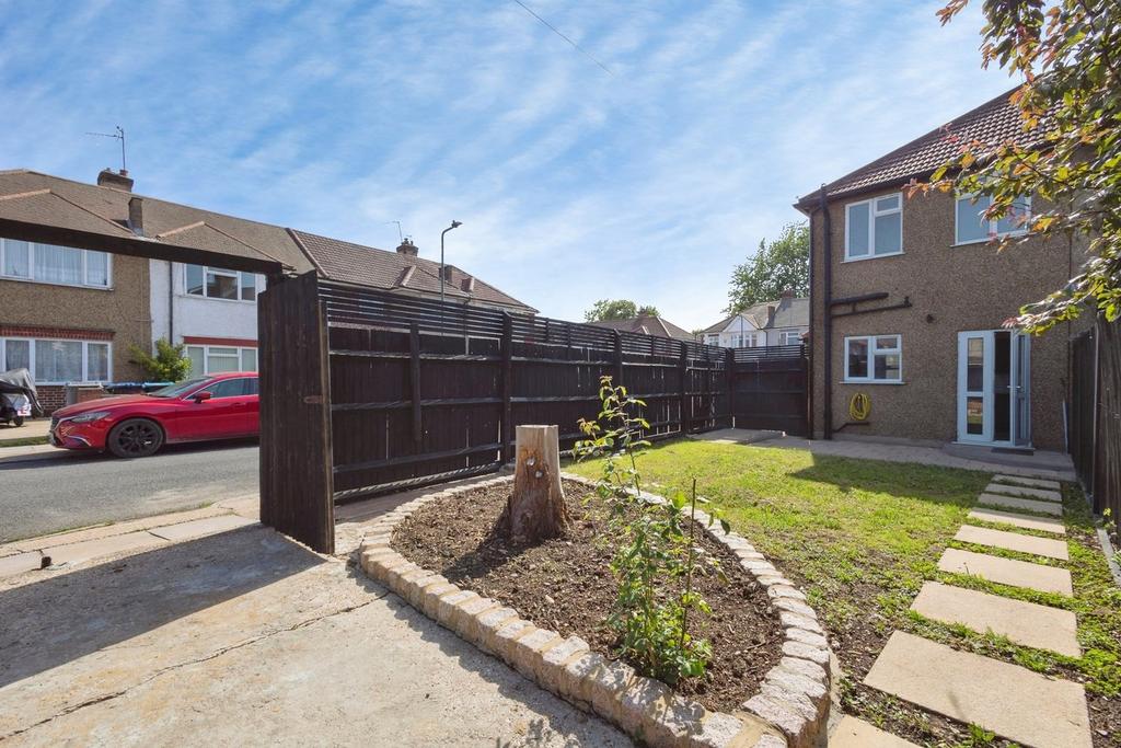 House exterior, garden