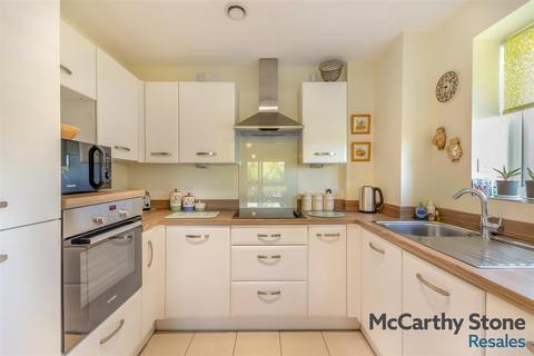 2 bedroom apartment for sale, Wilford Lane, West Bridgford. River Facing Corner Apartment