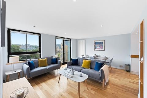 2 bedroom flat for sale, 101/22 East London Street, Edinburgh, EH7