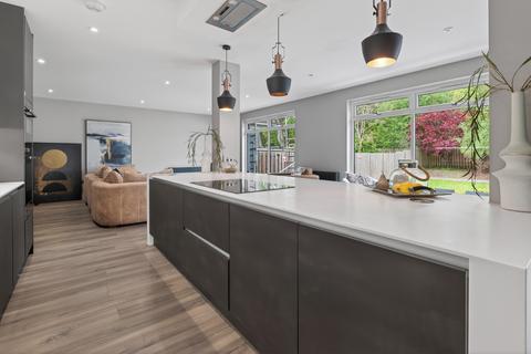3 bedroom bungalow for sale, 38 Duddingston Row, Edinburgh, EH15 3ND