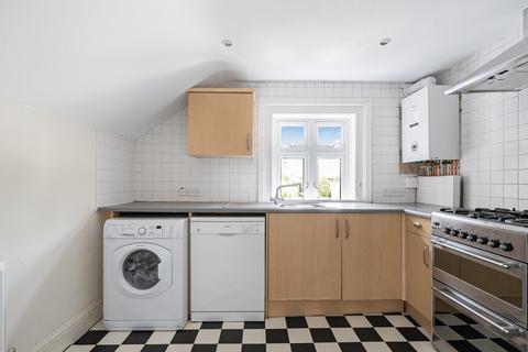 1 bedroom maisonette for sale, Frensham Road, Lower Bourne, Farnham, Surrey, GU10