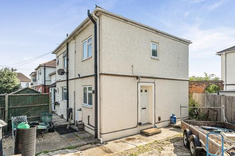 Camomile Avenue, Surrey CR4