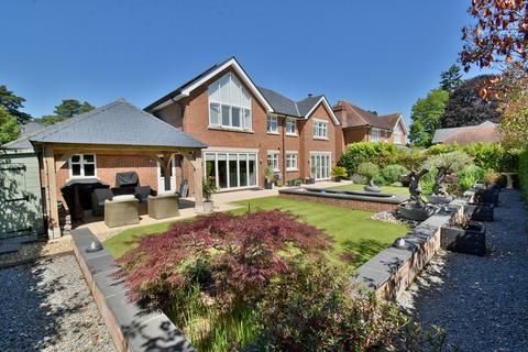5 bedroom detached house for sale, Dormy Crescent, Ferndown, BH22