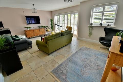 5 bedroom detached house for sale, Dormy Crescent, Ferndown, BH22