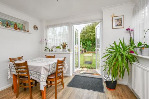 3 bedroom semi-detached house for sale, Morris Way, London Colney, AL2