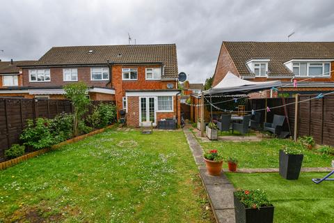 3 bedroom semi-detached house for sale, Morris Way, London Colney, AL2