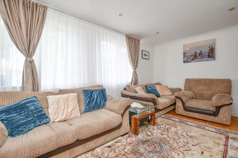 3 bedroom semi-detached house for sale, Morris Way, London Colney, AL2