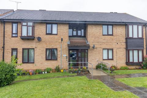 2 bedroom flat for sale, Fern Close, Thurnby, LE7