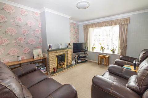 2 bedroom flat for sale, Fern Close, Thurnby, LE7