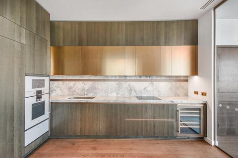 4 bedroom apartment to rent, Thames City, London SW8