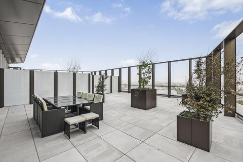 4 bedroom apartment to rent, Thames City, London SW8