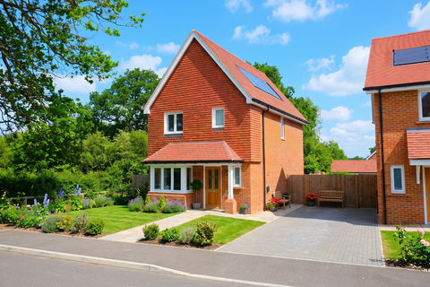 Plot 126, The Petworth at Manorwood, 26 Manorwood Farm Lane KT24
