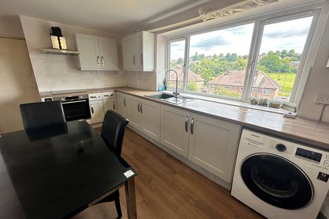 3 bedroom semi-detached house to rent, Calverton Avenue, Nottingham, NG4