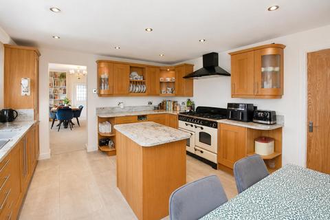 4 bedroom detached house for sale, Tranby Lane, Anlaby, Hull