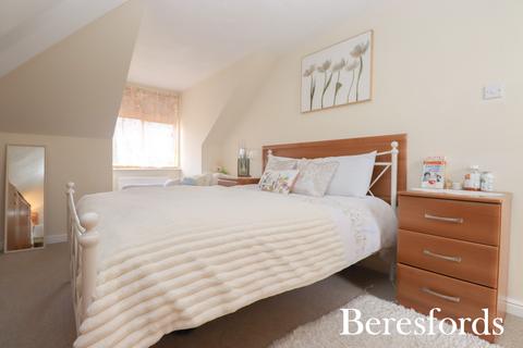 2 bedroom penthouse for sale, Abraham Court, Abraham Court, RM14