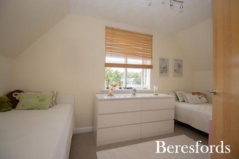 2 bedroom penthouse for sale, Abraham Court, Abraham Court, RM14
