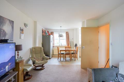2 bedroom flat for sale, Delph Drive, Burscough L40