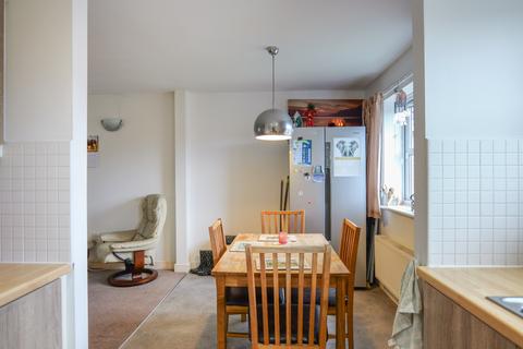2 bedroom flat for sale, Delph Drive, Burscough L40