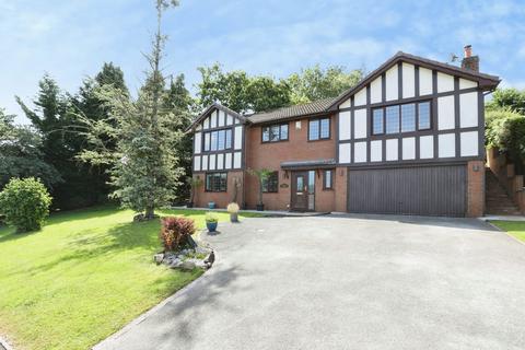 4 bedroom detached house for sale, Cheddleton Park Avenue, Leek ST13