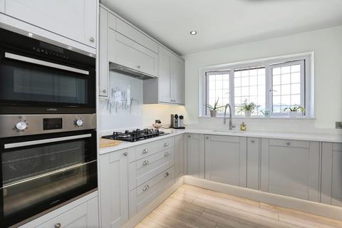 4 bedroom detached house for sale, Cheddleton Park Avenue, Leek ST13