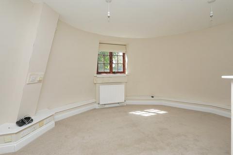1 bedroom flat for sale, Park Road, Faversham, Kent, ME13