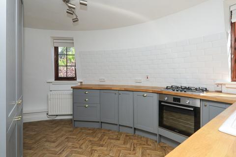 1 bedroom flat for sale, Park Road, Faversham, Kent, ME13